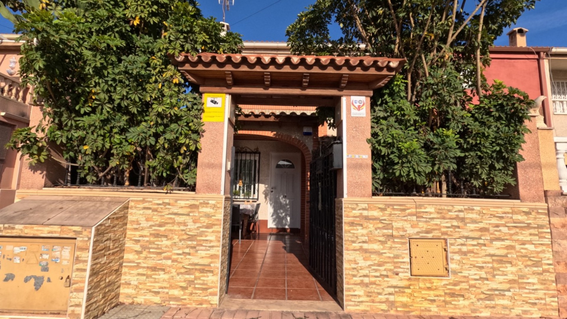 Sprzedaż - Willa wolnostojąca -
Torrevieja - El Acequión - Los Náufragos