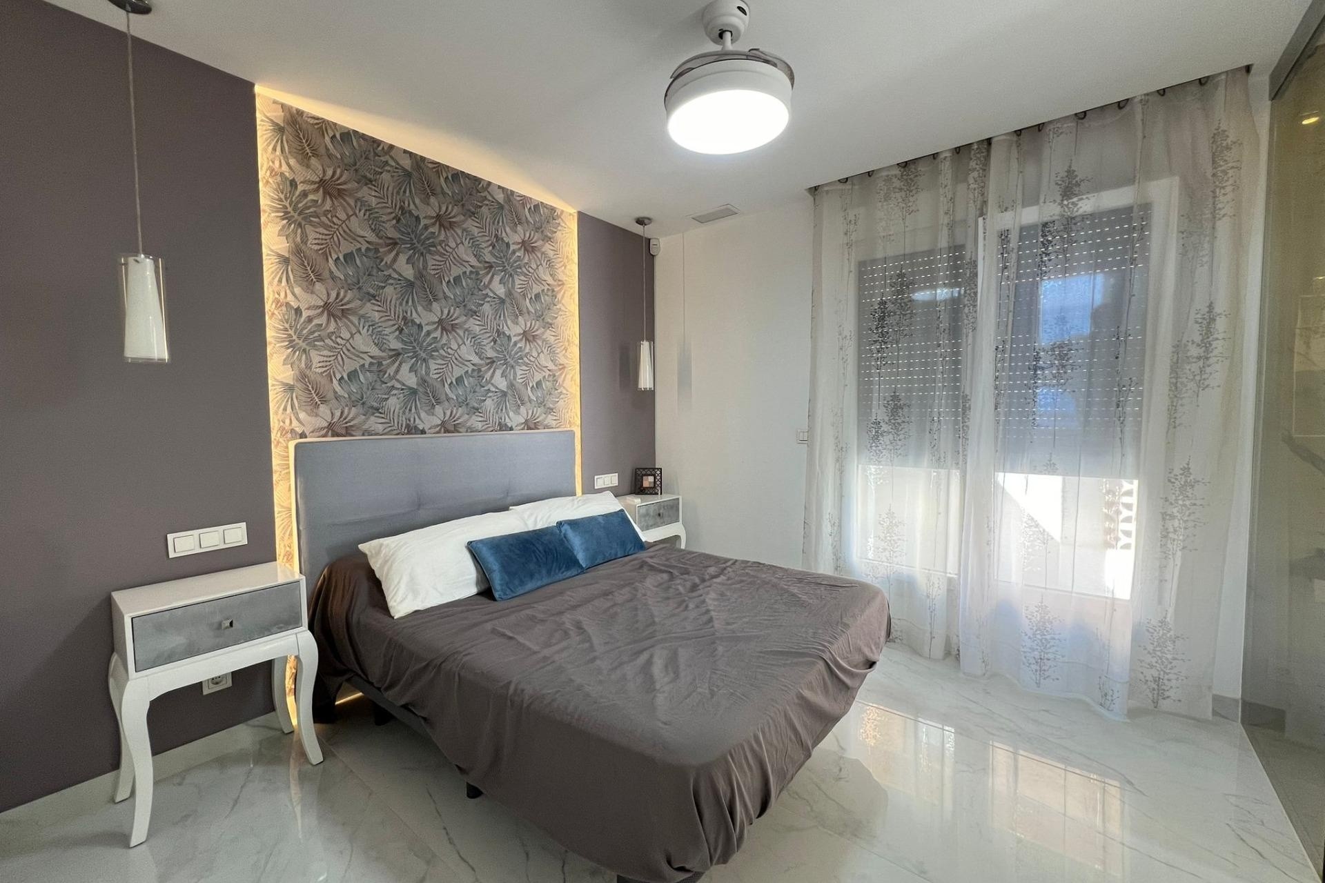 Sprzedaż - Willa wolnostojąca -
Torrevieja - La Mata