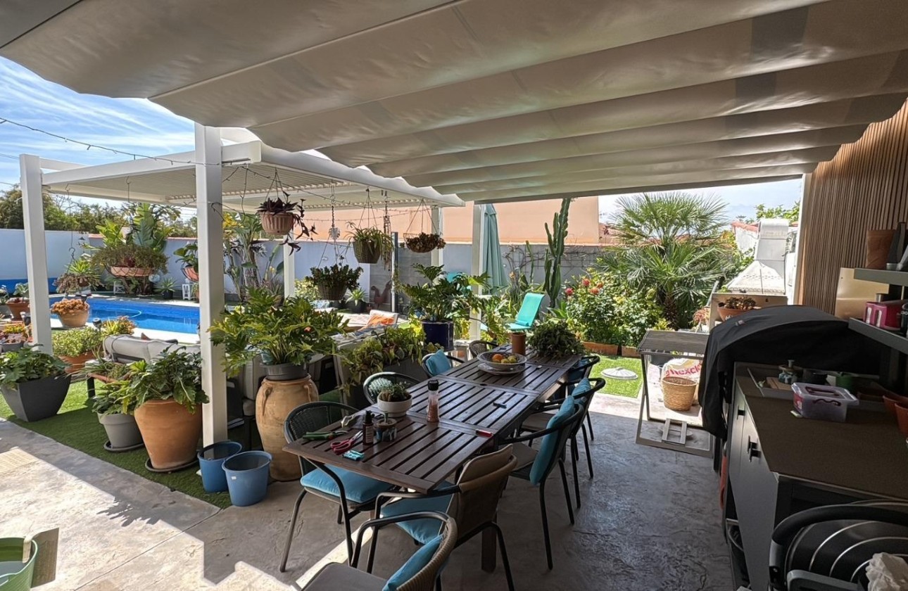 Sprzedaż - Willa wolnostojąca -
Torrevieja - La Siesta - El Salado - Torreta