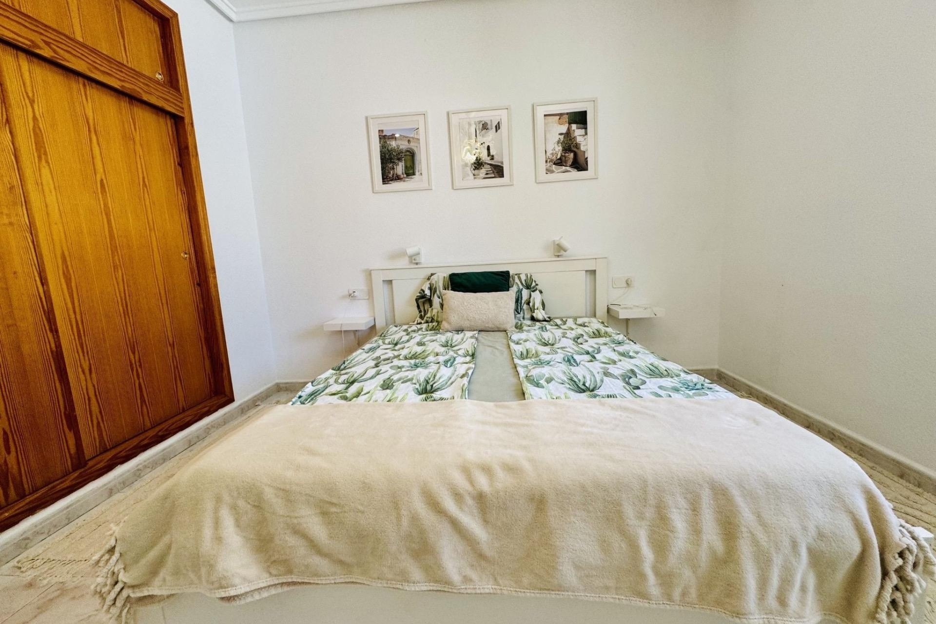 Sprzedaż - Willa wolnostojąca -
Torrevieja - La Siesta - El Salado - Torreta