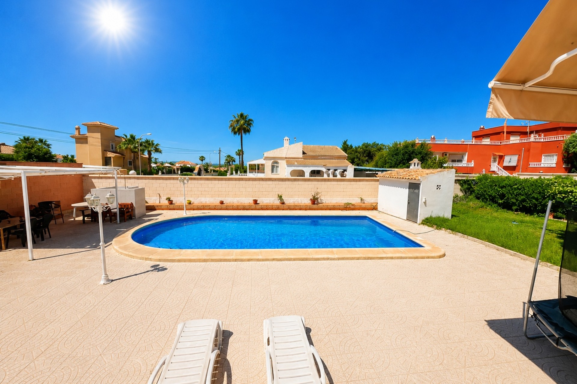 Sprzedaż - Willa wolnostojąca -
Torrevieja - La Siesta