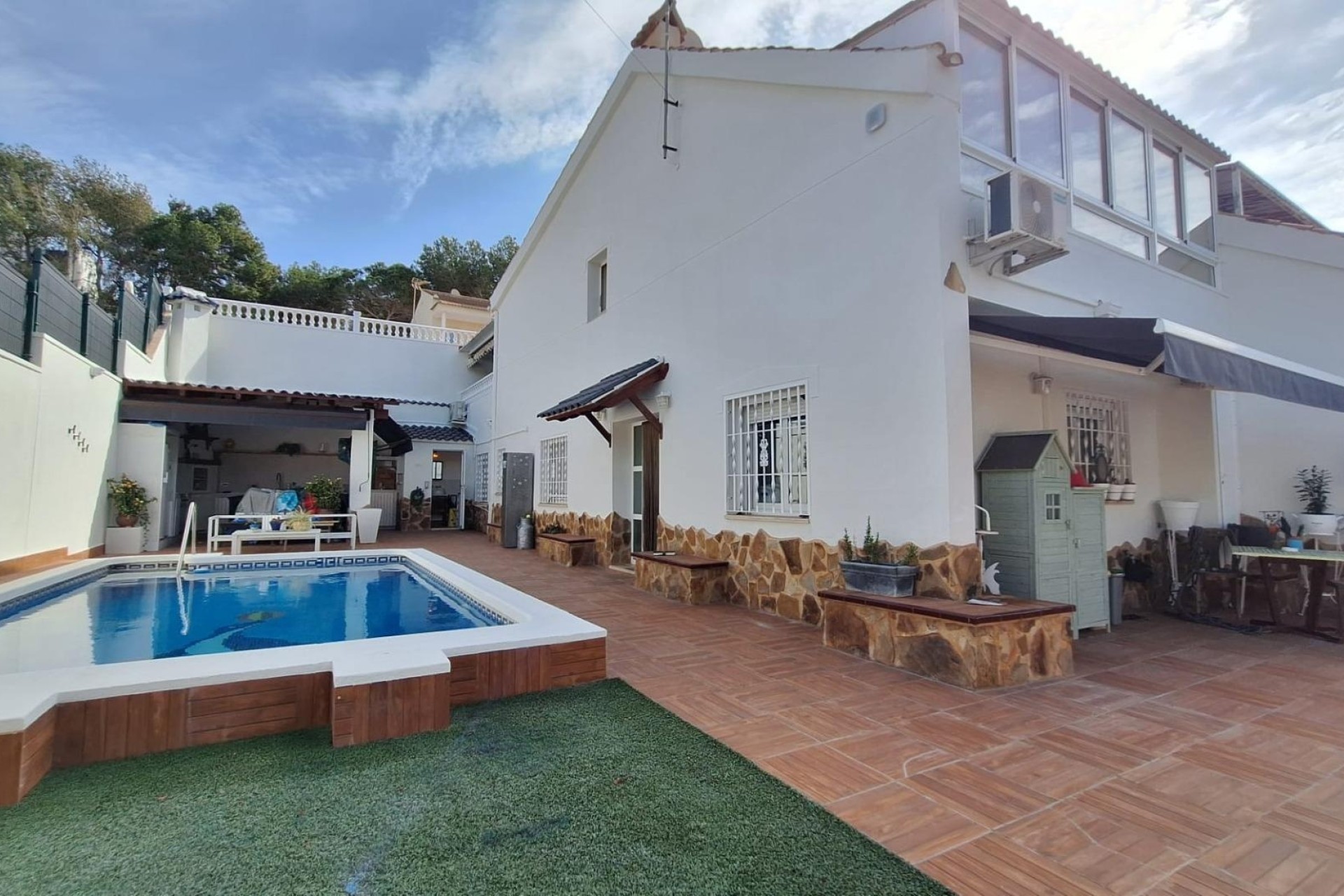 Sprzedaż - Willa wolnostojąca -
Torrevieja - Los Balcones