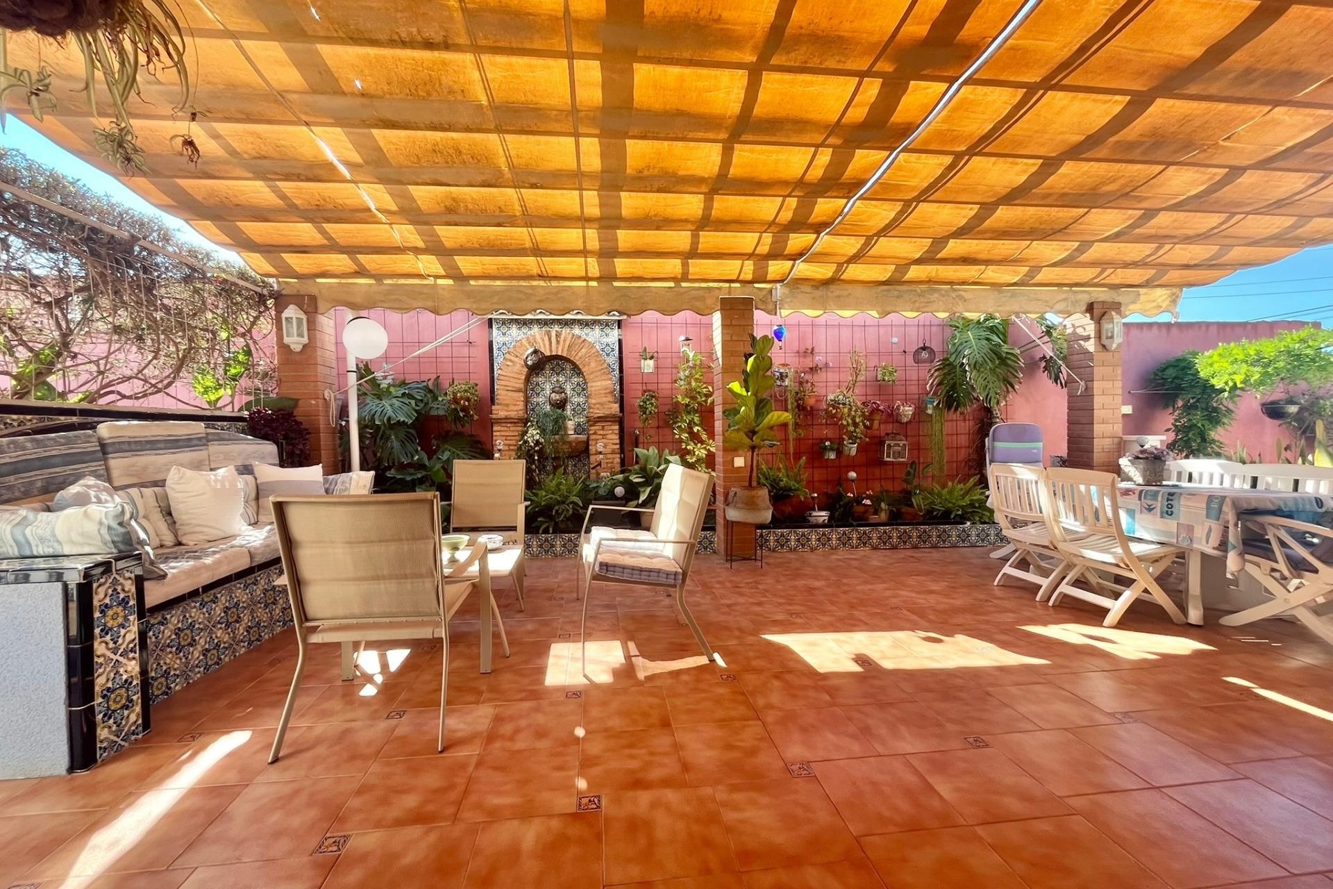 Sprzedaż - Willa wolnostojąca -
Torrevieja - Los Balcones