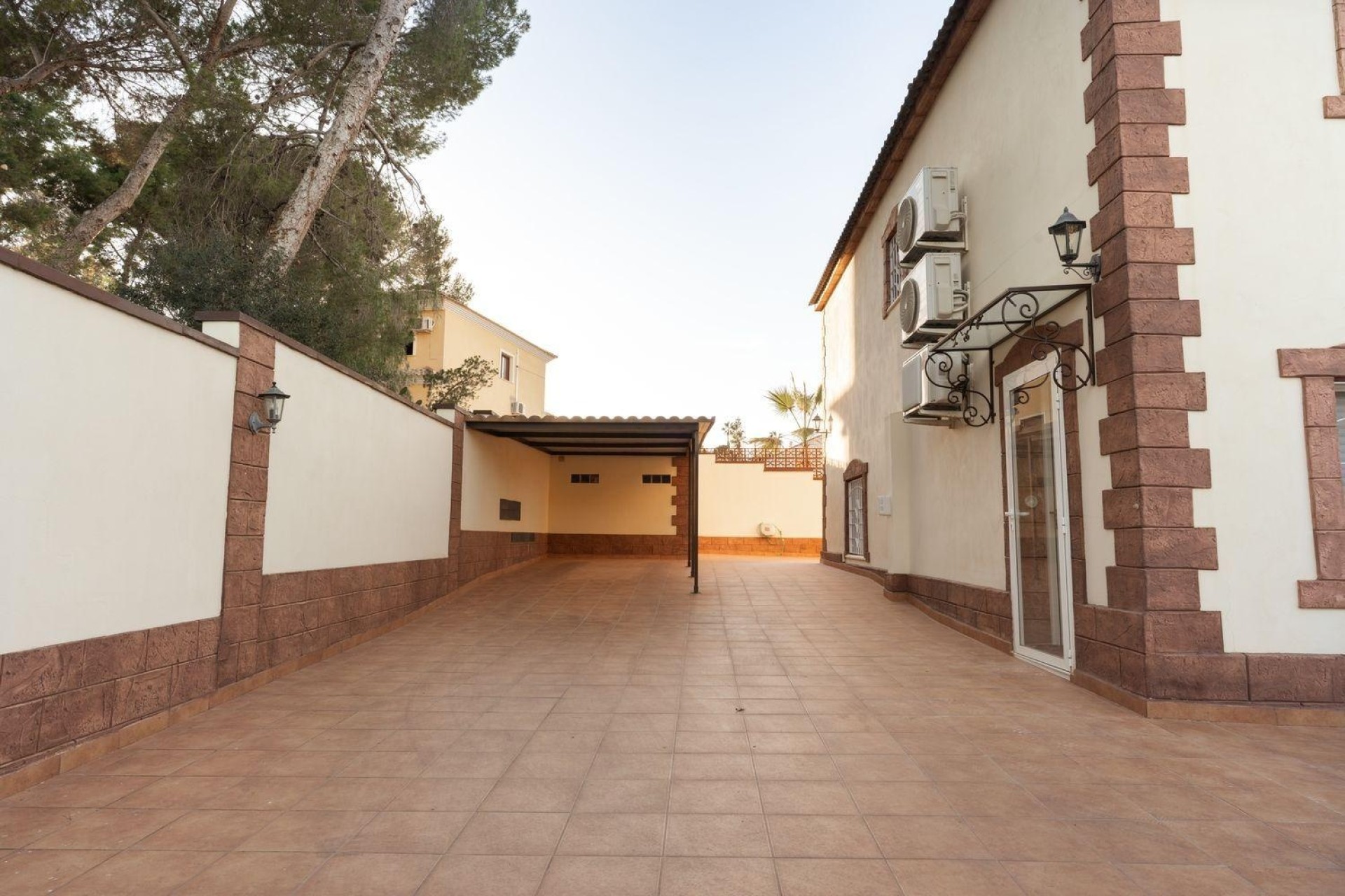 Sprzedaż - Willa wolnostojąca -
Torrevieja - Los Balcones