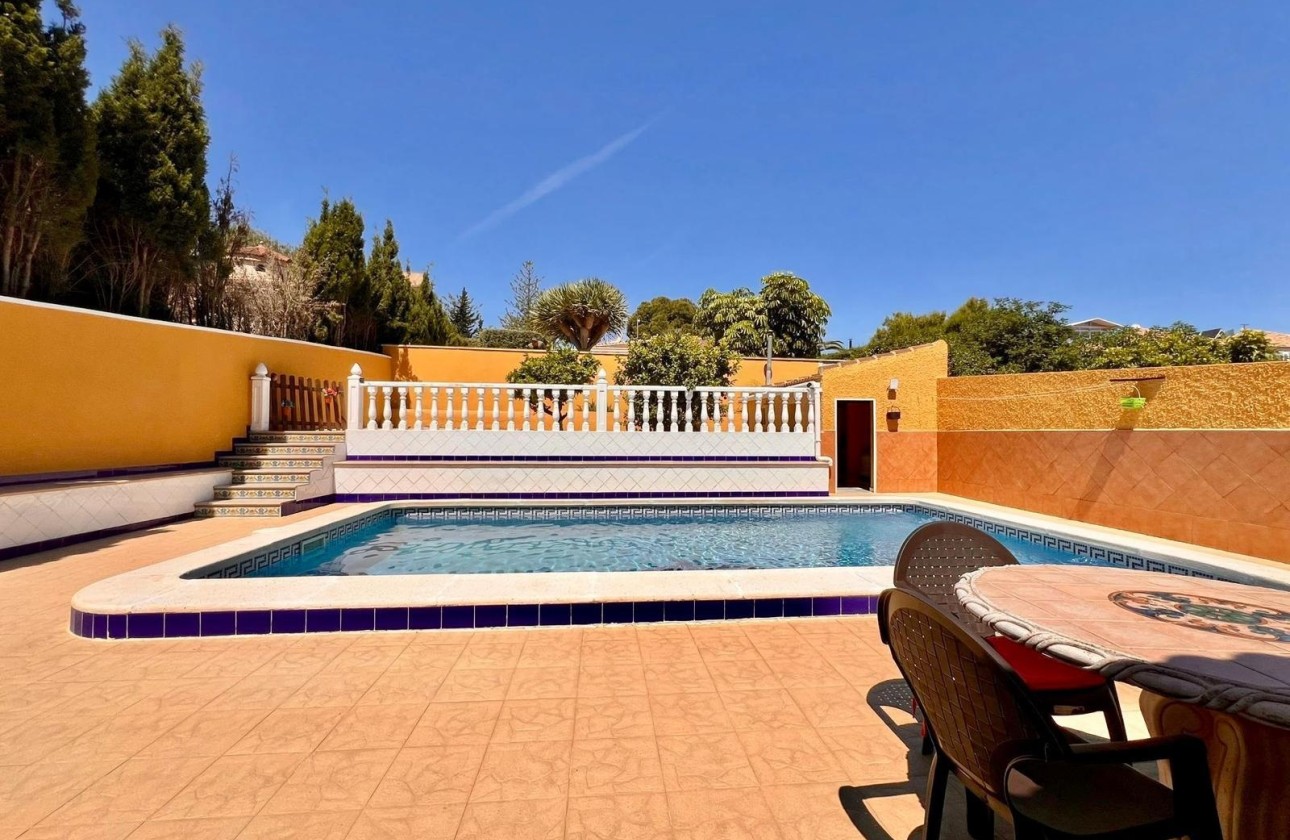 Sprzedaż - Willa wolnostojąca -
Torrevieja - Los Balcones