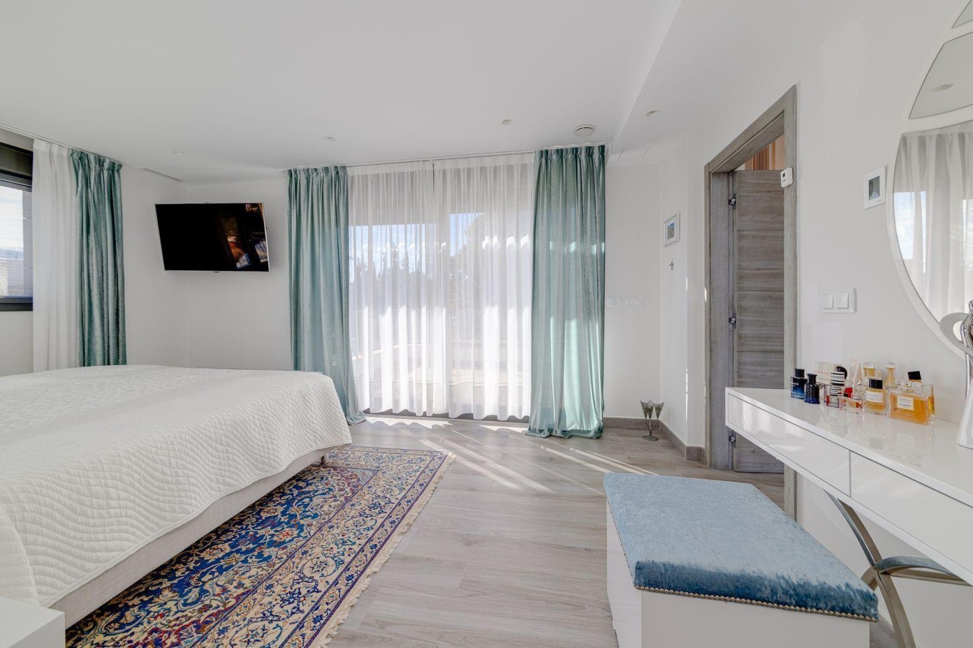 Sprzedaż - Willa wolnostojąca -
Torrevieja - Los Balcones