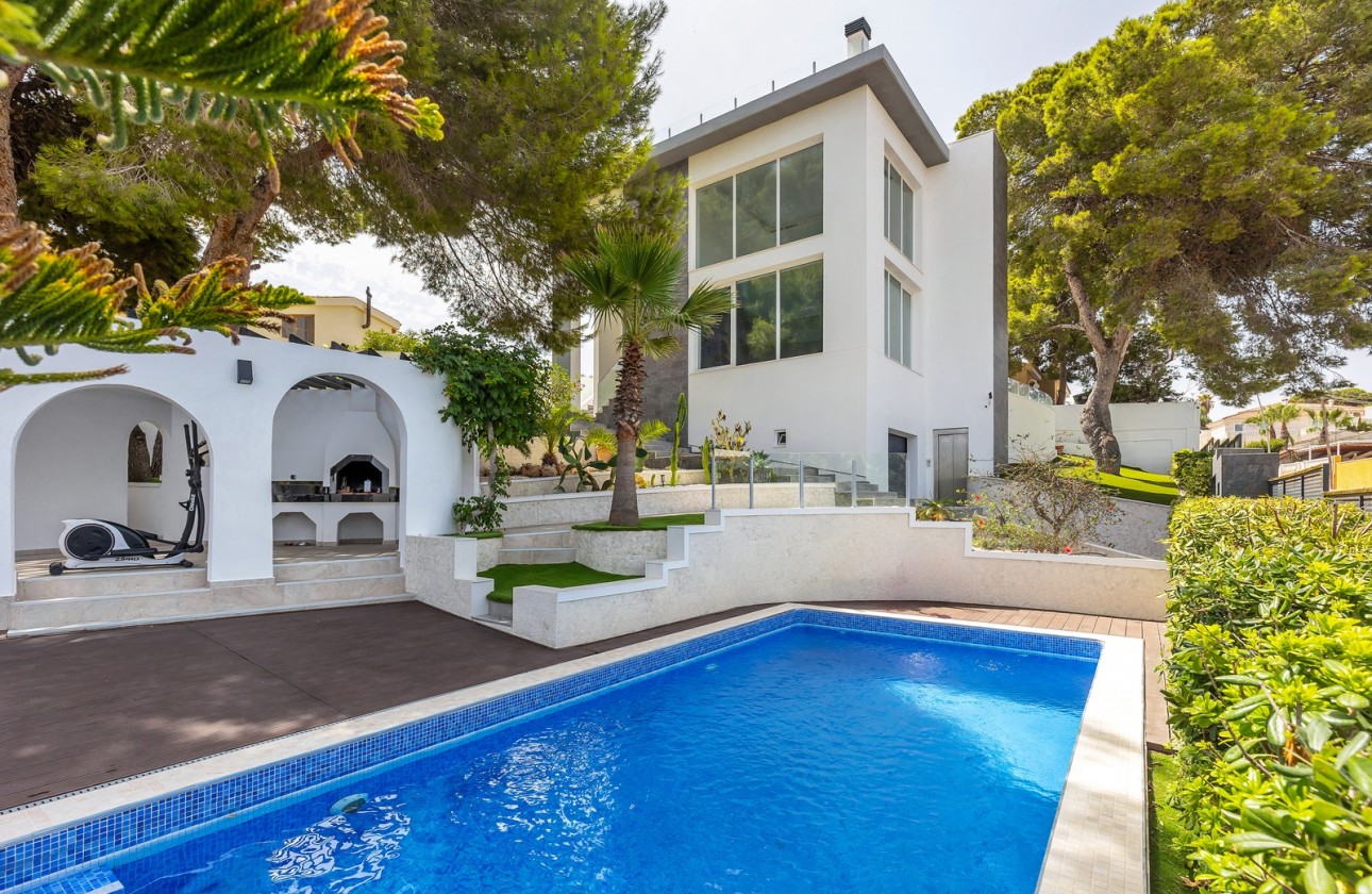 Sprzedaż - Willa wolnostojąca -
Torrevieja - Los Balcones