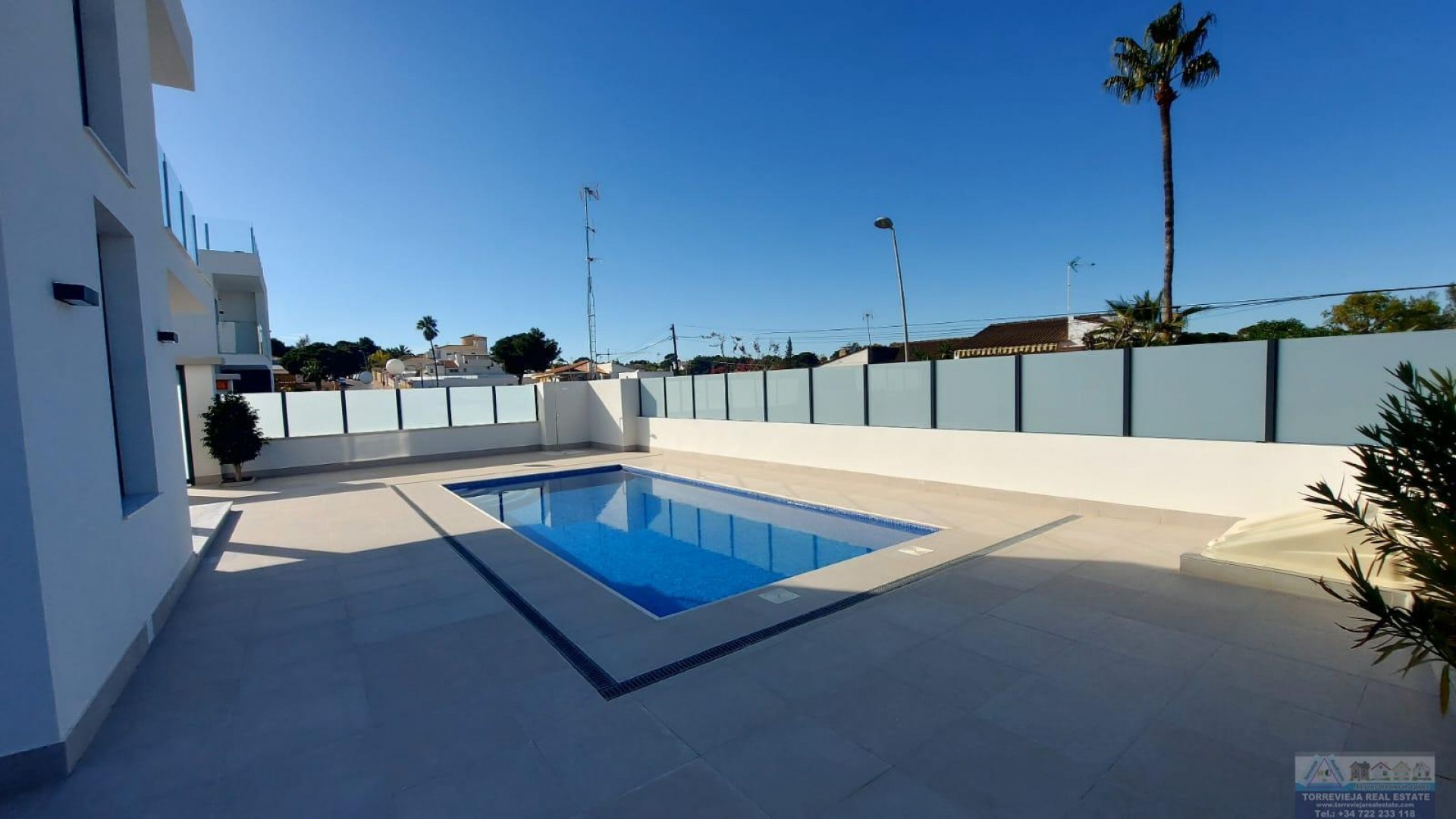 Sprzedaż - Willa wolnostojąca -
Torrevieja - Los Balcones