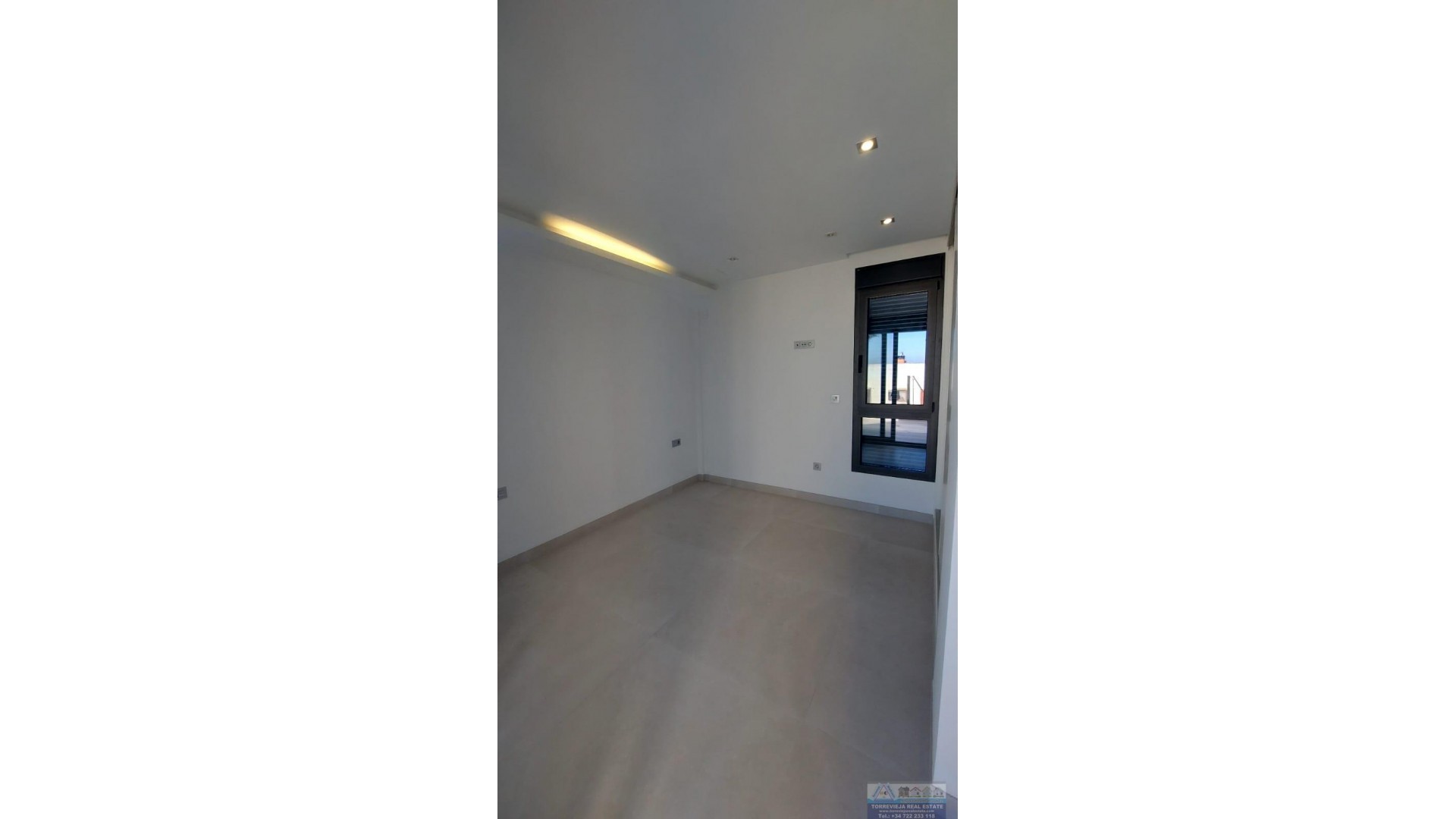 Sprzedaż - Willa wolnostojąca -
Torrevieja - Los Balcones