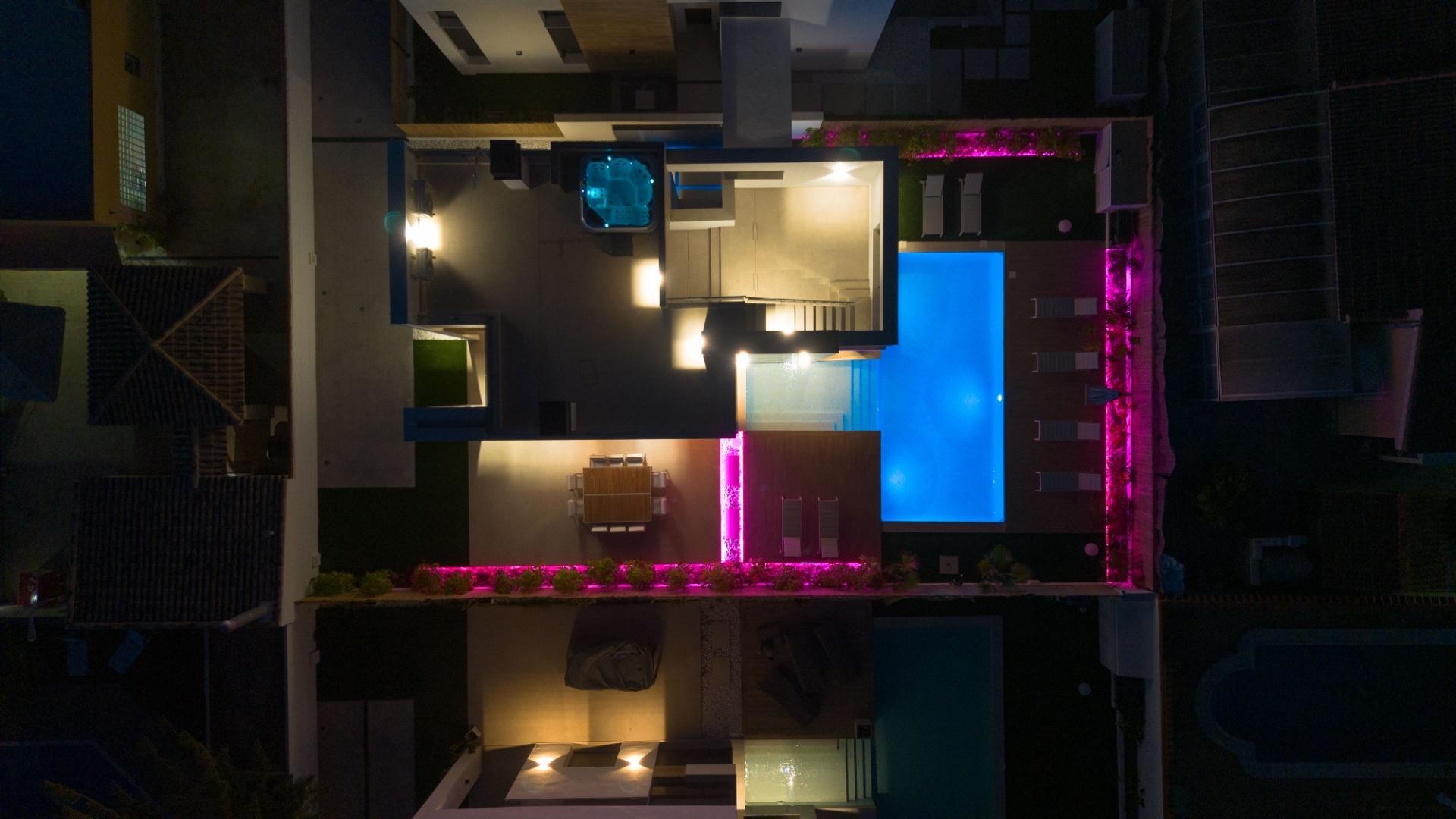 Sprzedaż - Willa wolnostojąca -
Torrevieja - Torreta florida