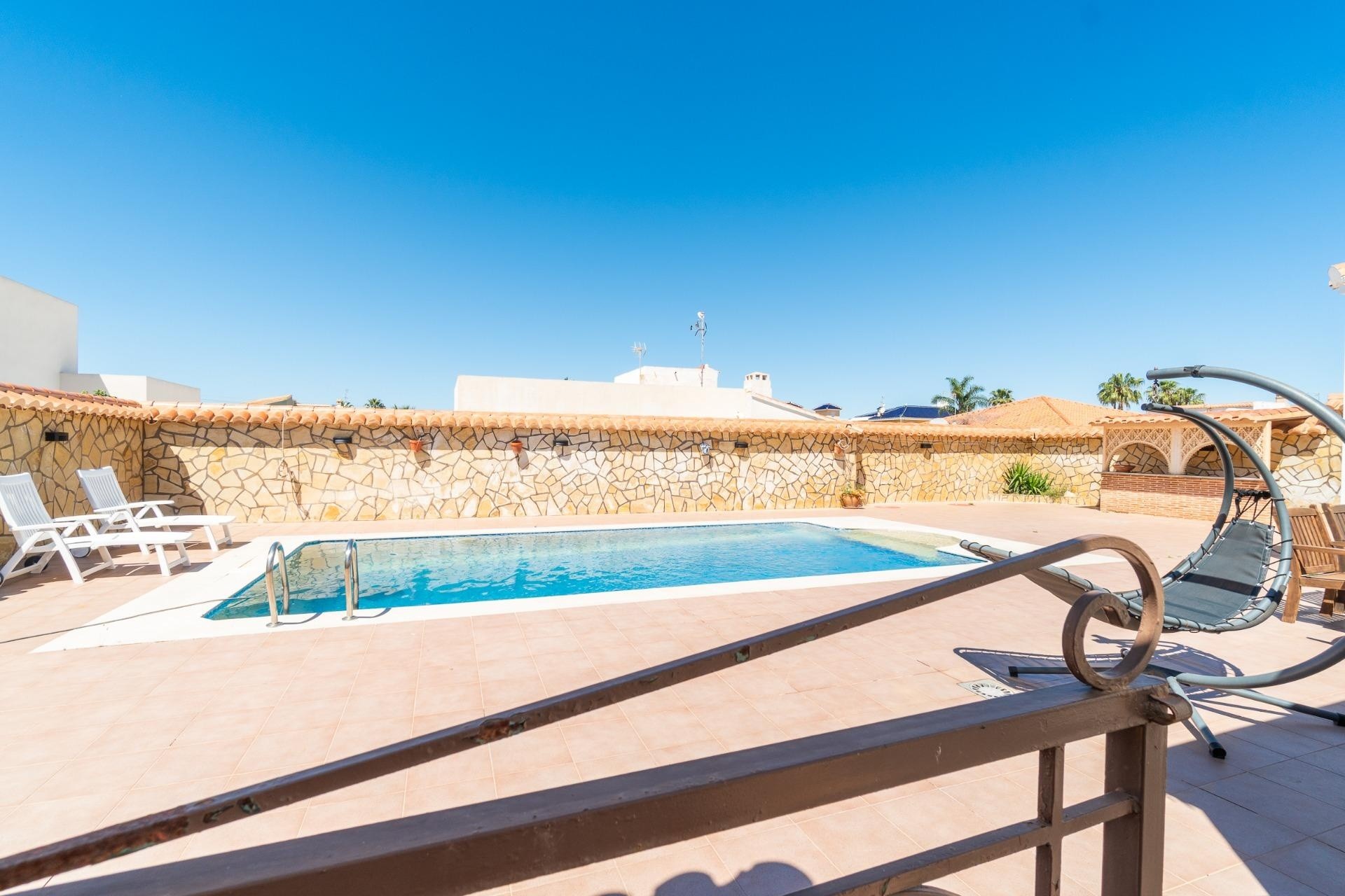 Sprzedaż - Willa wolnostojąca -
Torrevieja - Torreta florida