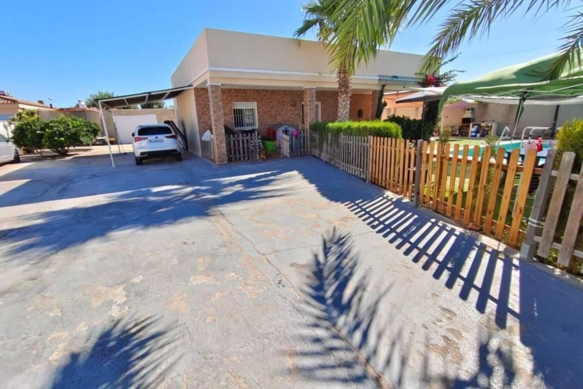 Sprzedaż - Willa wolnostojąca -
Torrevieja - Torreta florida