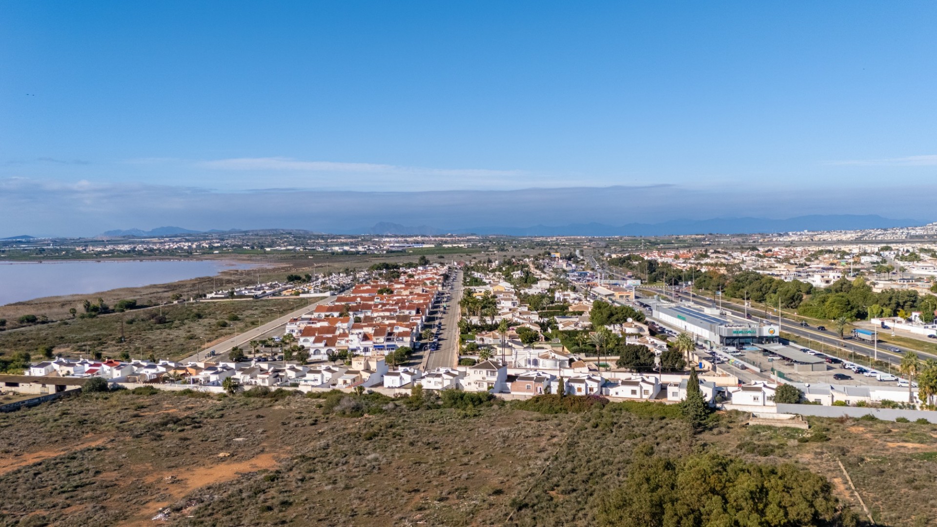 Sprzedaż - Willa wolnostojąca -
Torrevieja - Urbanización San Luis
