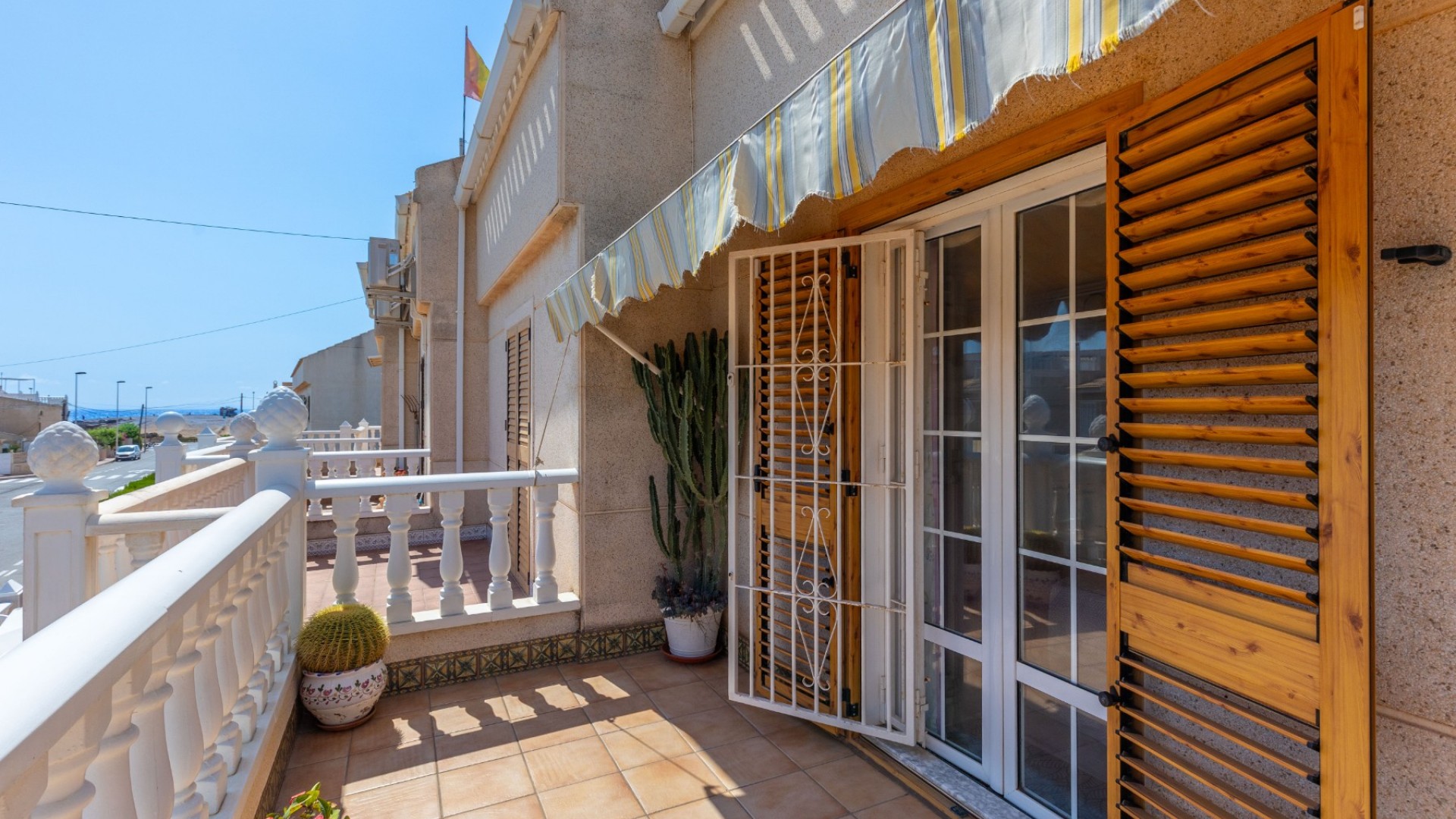 Sprzedaż - Willa wolnostojąca -
Torrevieja - Zona los Frutales