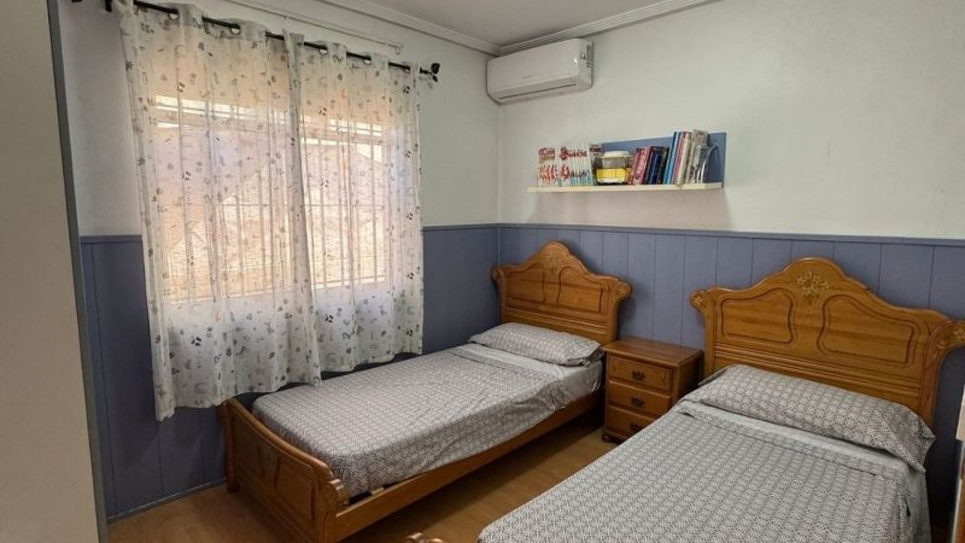 Sprzedaż - Willa wolnostojąca -
Torrevieja