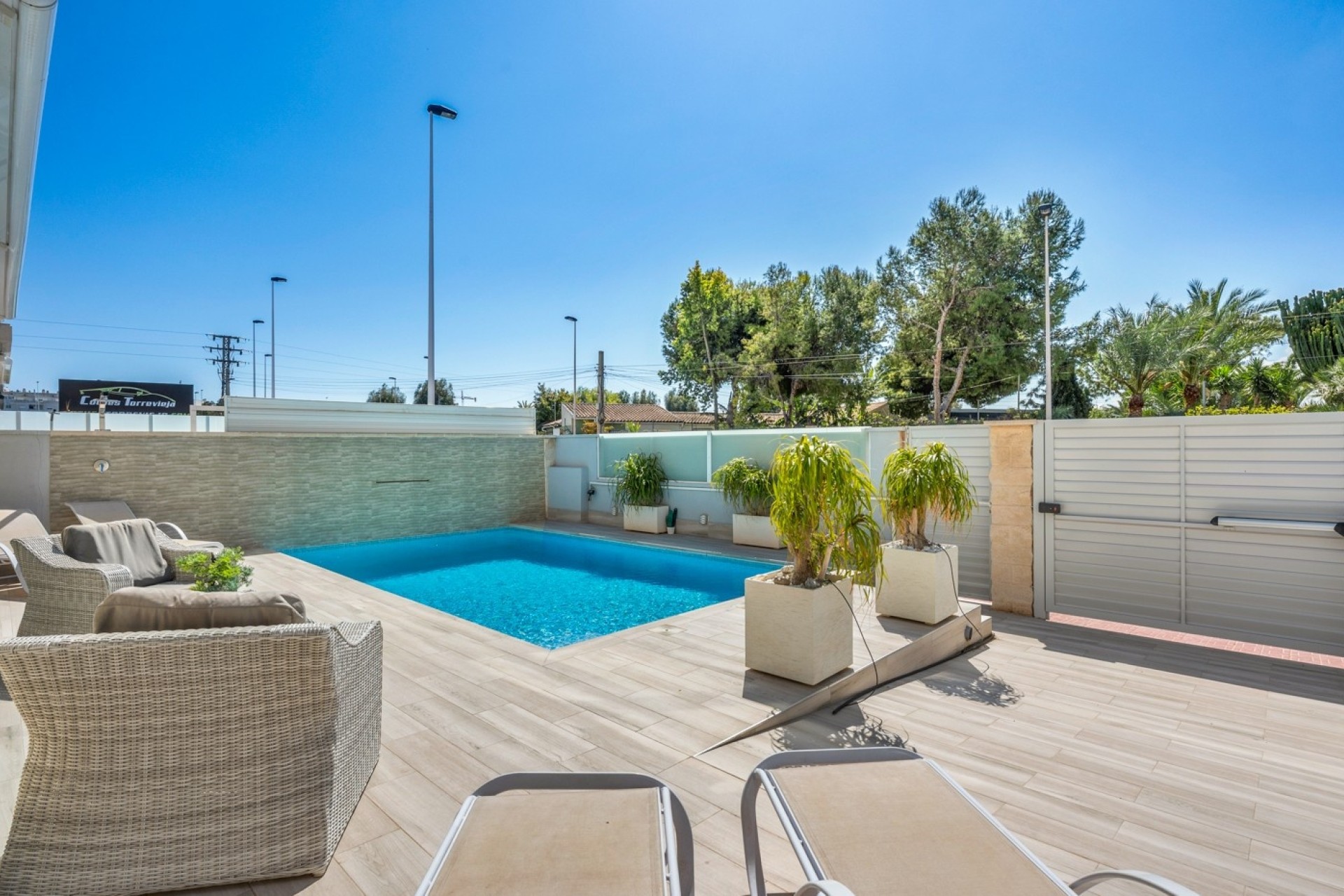 Sprzedaż - Willa wolnostojąca -
Torrevieja