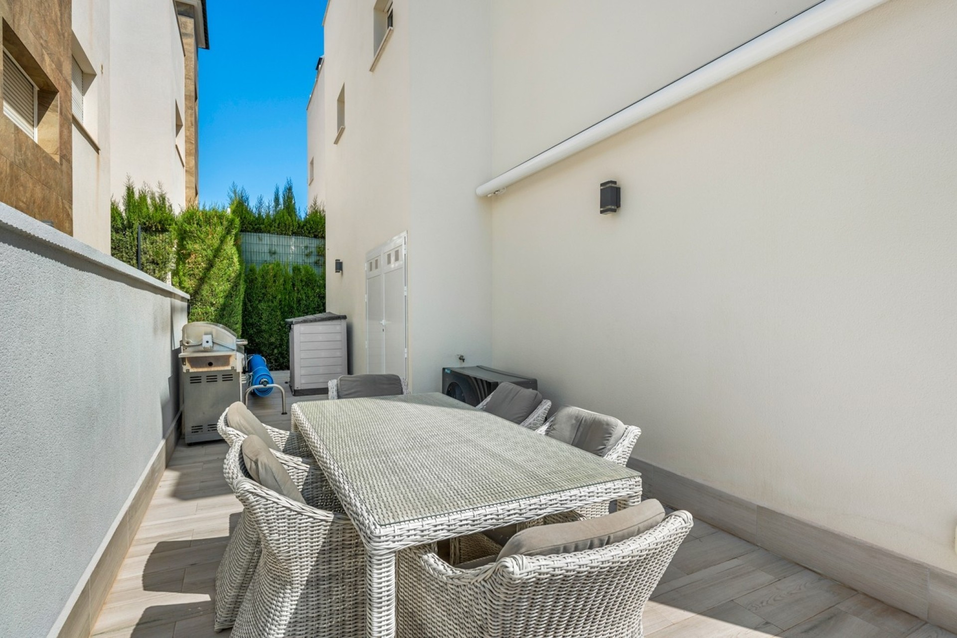 Sprzedaż - Willa wolnostojąca -
Torrevieja