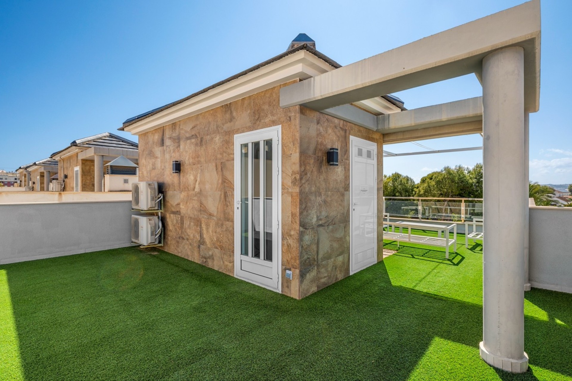 Sprzedaż - Willa wolnostojąca -
Torrevieja