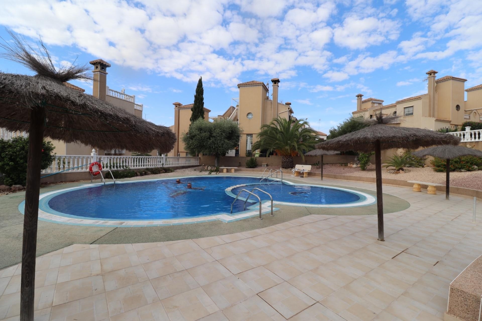 Sprzedaż - Willa wolnostojąca -
Villamartín - Costa Blanca