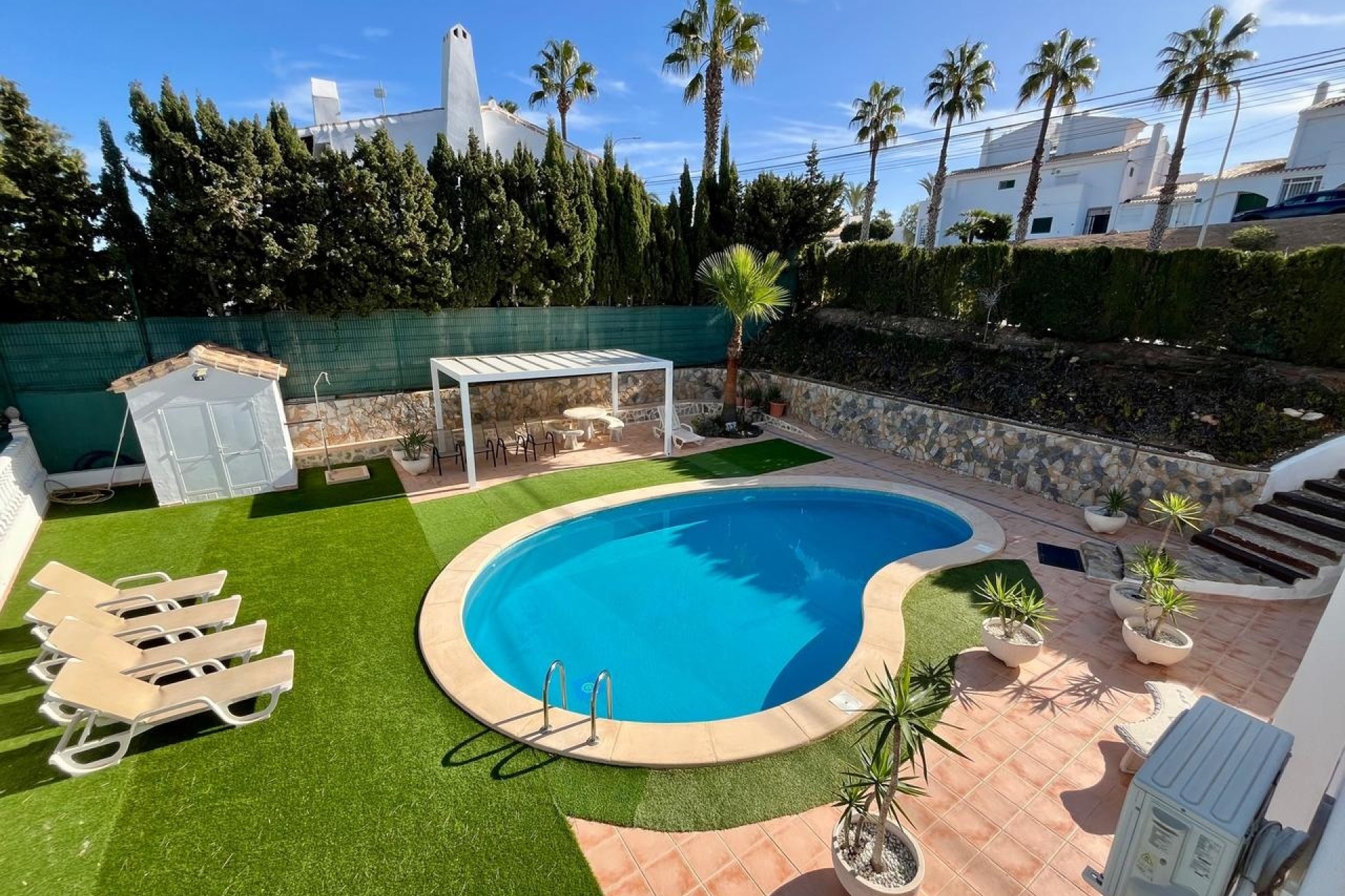 Sprzedaż - Willa wolnostojąca -
Villamartín - Costa Blanca
