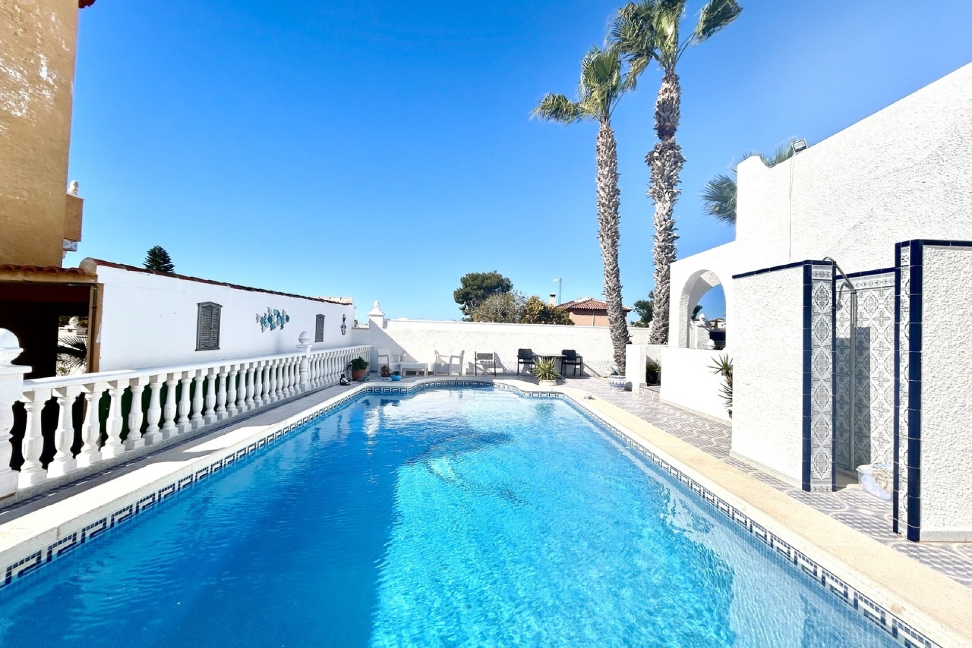 Sprzedaż - Willa wolnostojąca -
Villamartín - Costa Blanca