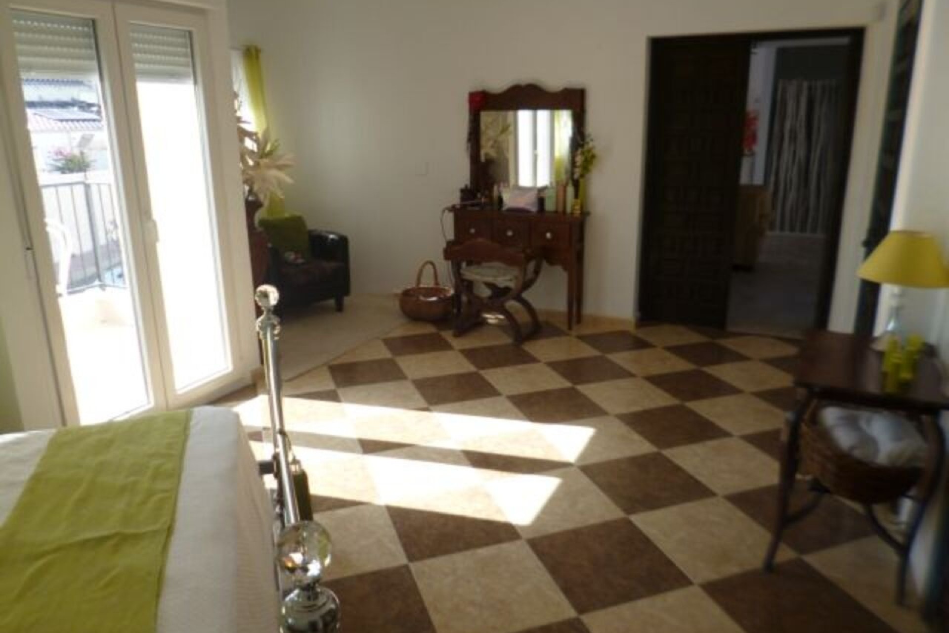 Sprzedaż - Willa wolnostojąca -
Villamartín - Costa Blanca