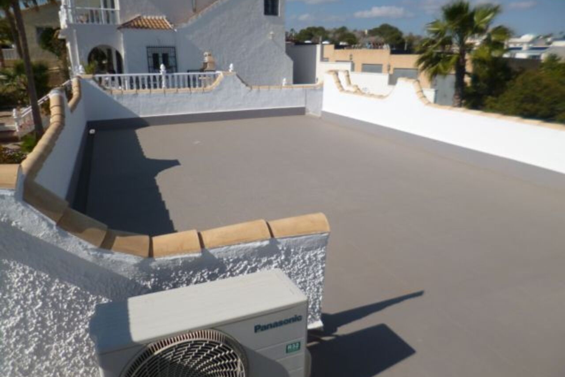 Sprzedaż - Willa wolnostojąca -
Villamartín - Costa Blanca