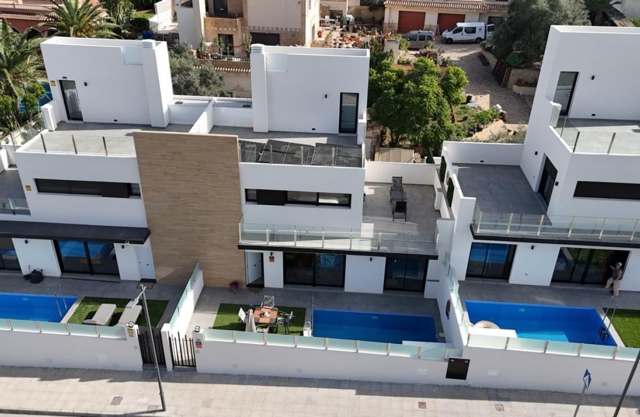 Sprzedaż - Willa wolnostojąca -
Villamartín - Costa Blanca