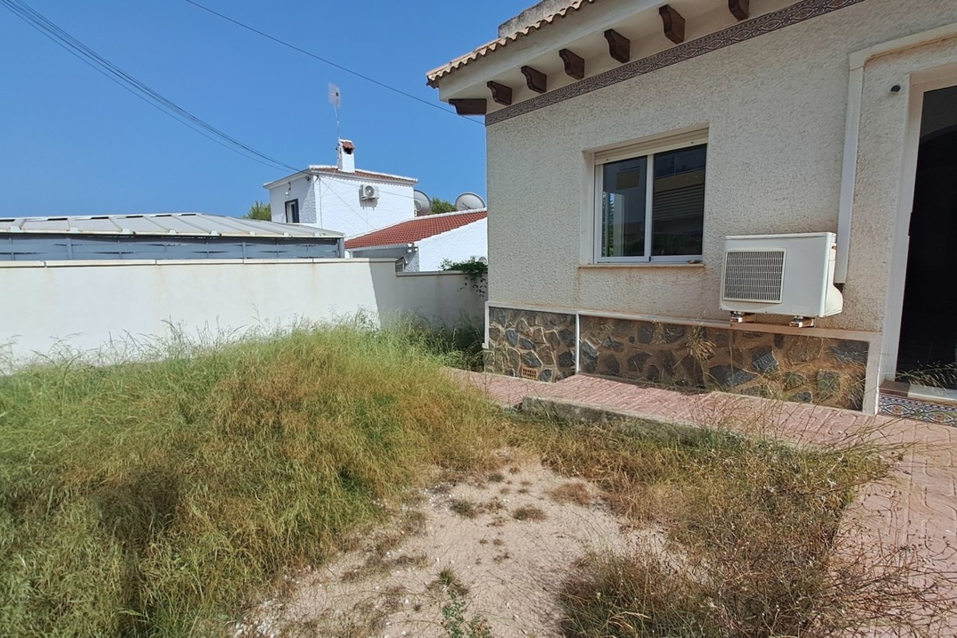 Sprzedaż - Willa wolnostojąca -
Villamartín - Costa Blanca