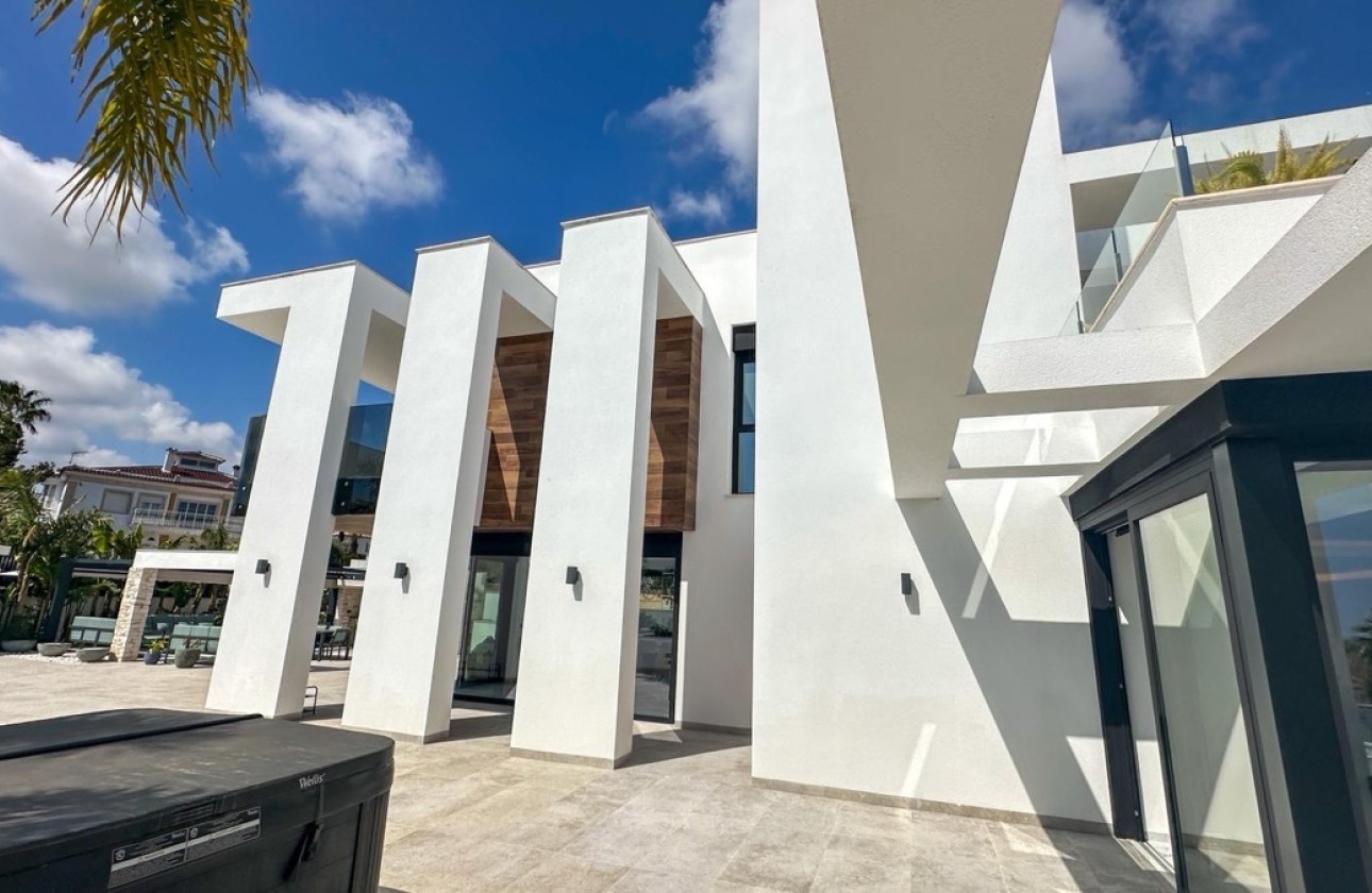 Sprzedaż - Willa wolnostojąca -
Villamartín