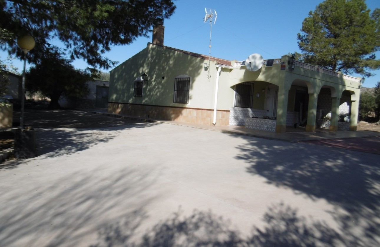 Sprzedaż - Willa wolnostojąca -
Yecla - Inland