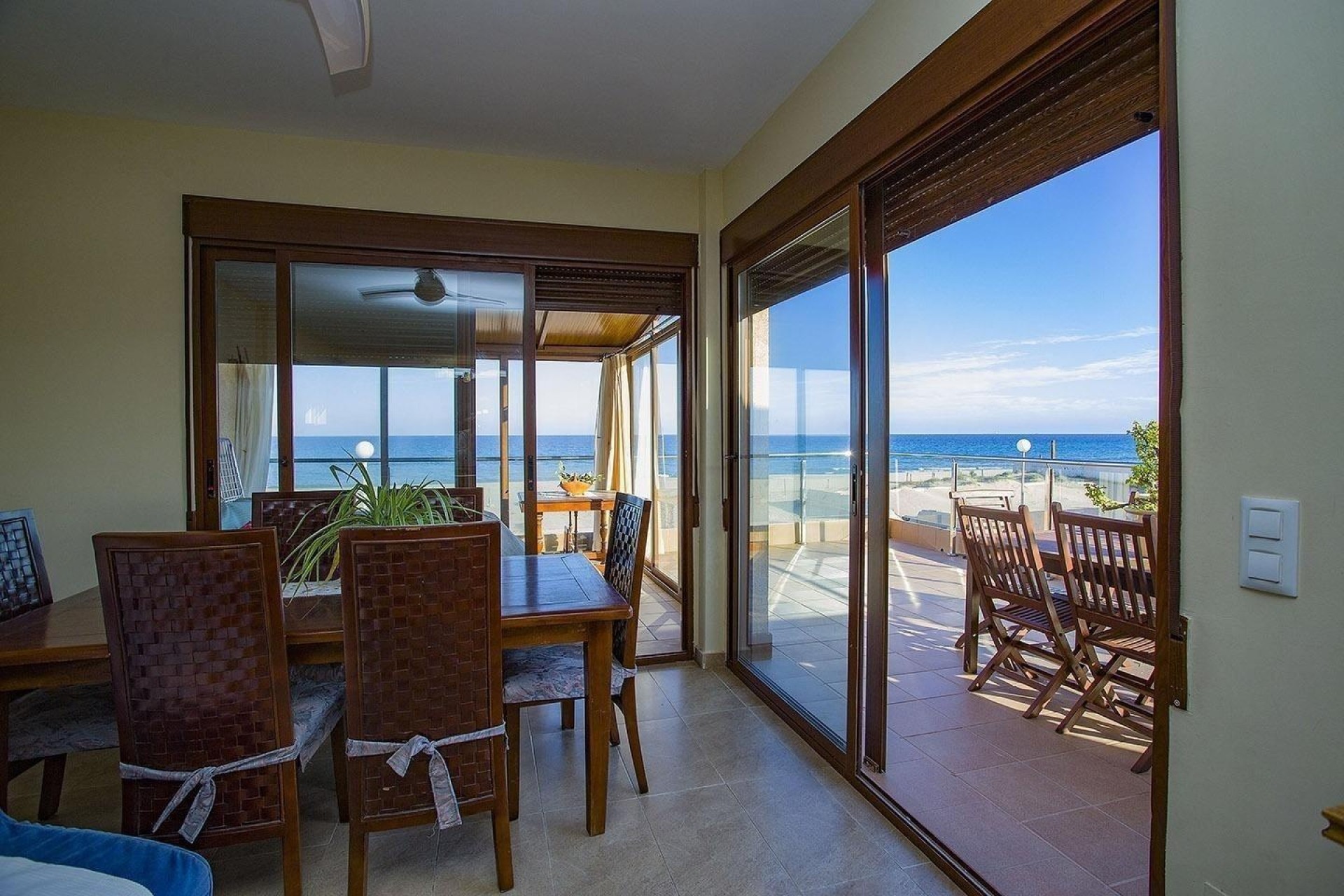 Sprzedaż - Wolnostojąca willa -
La Manga del Mar Menor - La Manga
