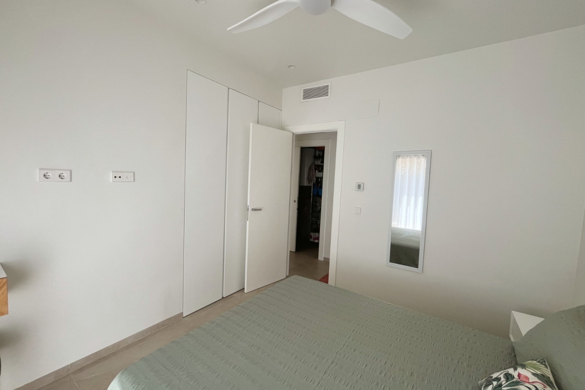 Sprzedaż - Wolnostojąca willa -
Los Montesinos - La Herrada