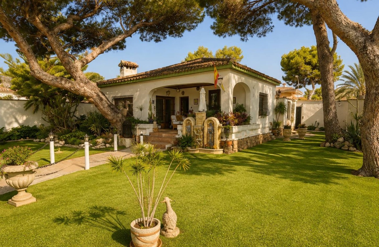 Sprzedaż - Wolnostojąca willa -
Orihuela Costa