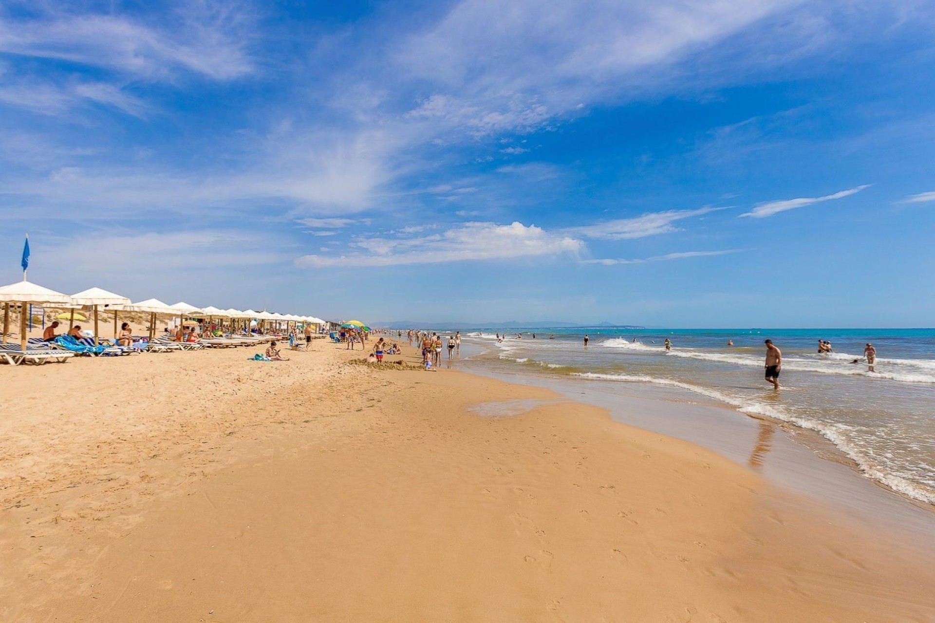 Sprzedaż - Wolnostojąca willa -
San Fulgencio - La Marina