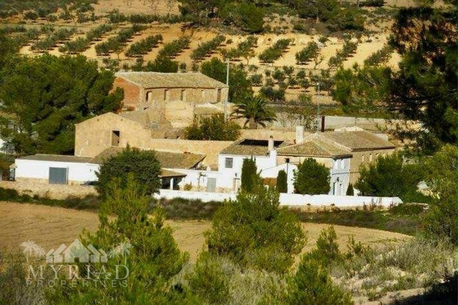 Sprzedaż - Wolnostojąca willa -
Yecla - Yecla Murcia