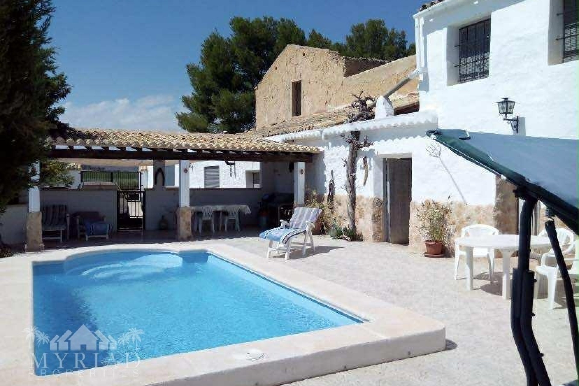 Sprzedaż - Wolnostojąca willa -
Yecla - Yecla Murcia