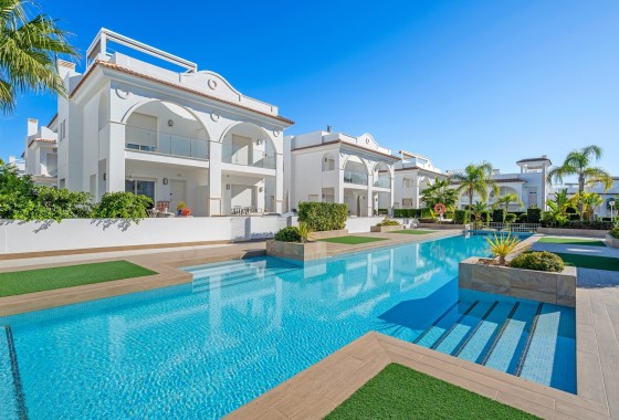 Stadswoning - Herverkoop -
        Ciudad Quesada - Rojales - C2P-56270