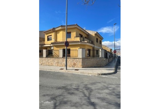 Stadswoning - Herverkoop -
        Pinoso - C8P-37387