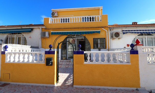 Town house - Revente - Torrevieja - El Chaparral