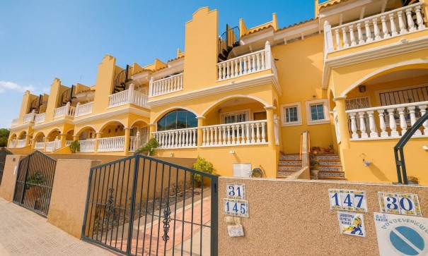 Town house - Sale - Algorfa - Montemar