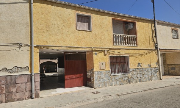 Town house - Sale - Crevillente - Crevillente