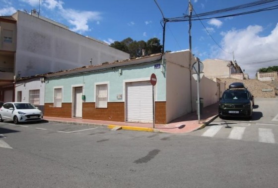 Town house - Sale - Guardamar del Segura - Center