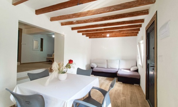 Town house - Sale - Hondón de los Fráiles - Hondón de los Fráiles