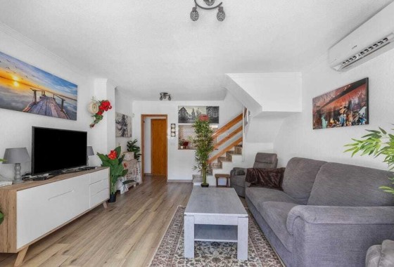 Town house - Sale - La Rosaleda - La Rosaleda