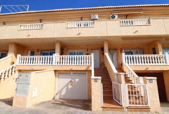 Townhouse - Resale - Redován -
                Redován