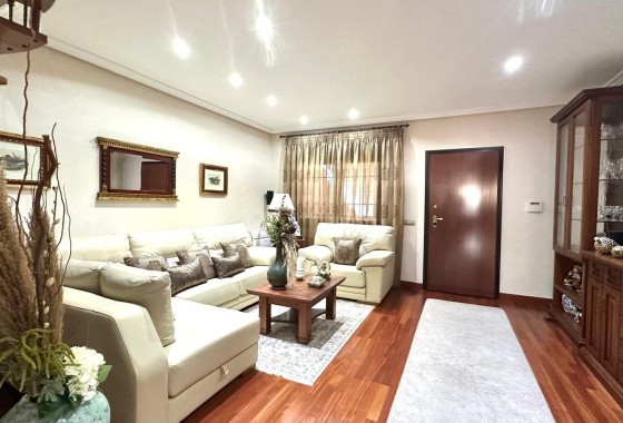 Townhouse - Resale - Torrevieja -
                La Siesta