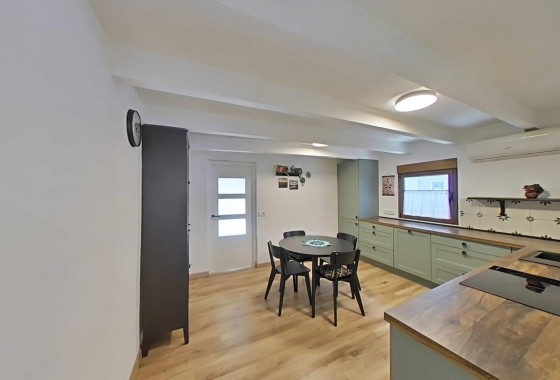 Townhouse - Sale - Formentera del Segura - Centro