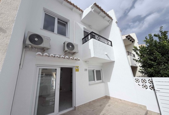 Townhouse - Sale - Torrevieja - Costa Blanca