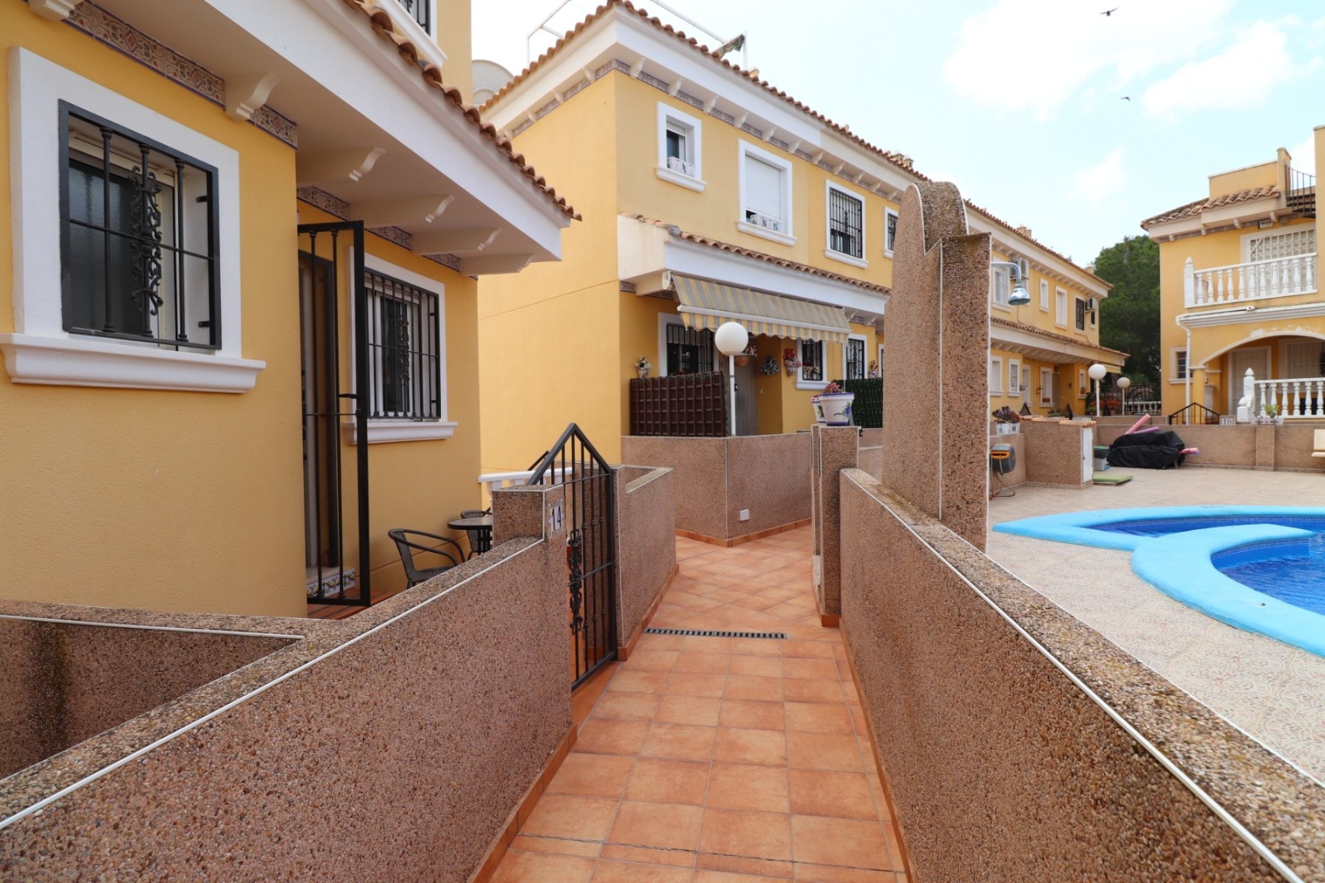 Venta - Adosado -
Algorfa - Montemar